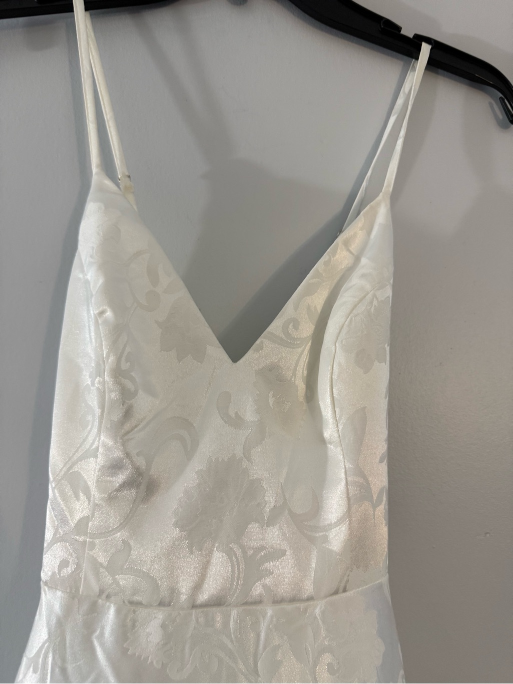 Lulu's Ivory/White Floral Jacquard V-Neck Maxi Dress — image 2 of 8